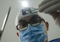 Ношение медицинской маски неспособно привести к изменению формы носа или ушей
