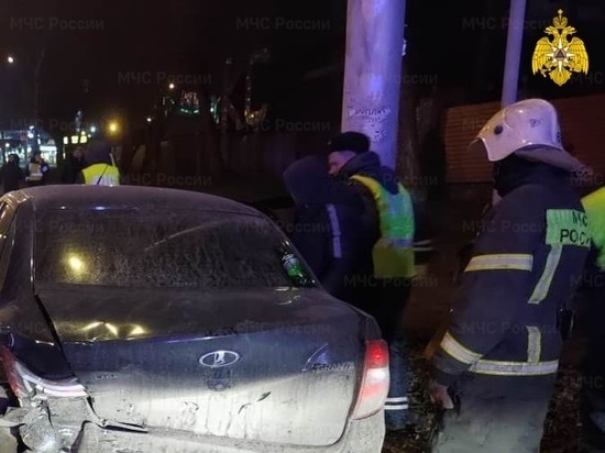 В столкновении Lada и ВАЗ в Калуге пострадал человек