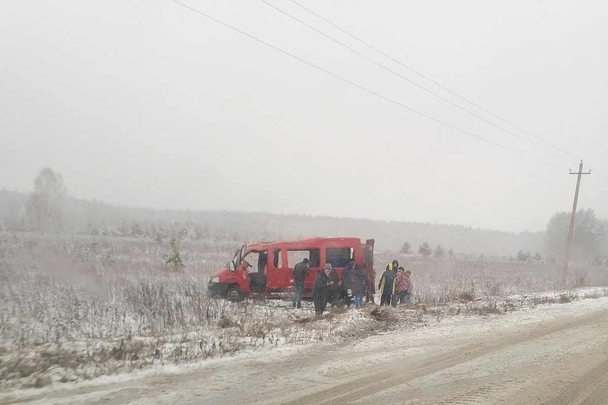 20 ноября 2019 год. Авария Гусь Хрустальный. ДТП В Гусь-Хрустальном районе. Подслушано в Гусь-Хрустальном. Авария во Владимире с микроавтобусом.