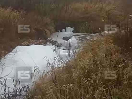 В Калужской области вспенилась река