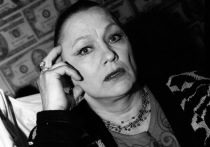 Советская и российская актриса театра и кино Нина Русланова умерла в возрасте 75 лет, сообщает Союз кинематографистов России