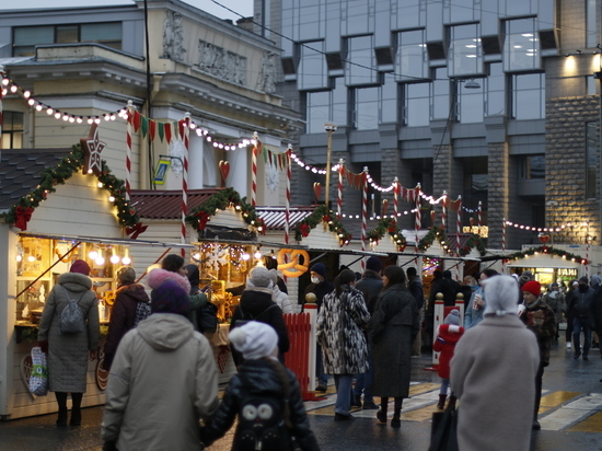 Где и когда откроется Рождественская ярмарка в Петербурге