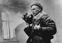 Восемнадцатого февраля 1942 года, накануне Дня Красной Армии, на советские экраны вышел полнометражный документальный фильм «Разгром немецких войск под Москвой»