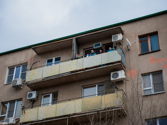 В Астрахани УК незаконно захватила многоквартирный дом