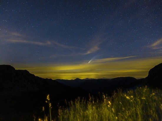 Комета Леонард пролетит в небе над Новосибирском в декабре 2021 года