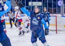Новосибирская хоккейная молодежка принимала дома нижнекамский «Реактор» и проиграла в обеих играх; о том, почему команда потерпела поражение, рассуждает нападающий «Сибирских Снайперов» Никита Григорьев.