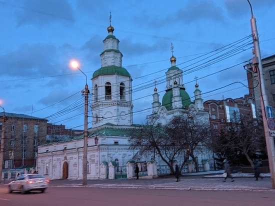 Связь QR-кодов и печати антихриста опровергли в Красноярской епархии