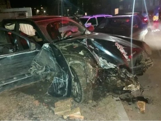 Пьяный водитель совершил два ночных ДТП в Пскове