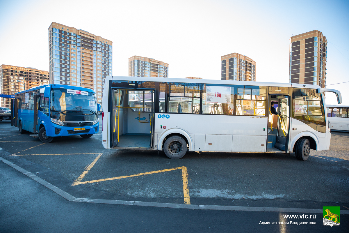 Автобусный парк находка. Автобусный парк Владивосток. Запчасти для автобусов. Общественный транспорт Владивостока.