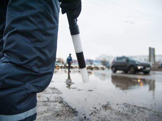 Около десяти уголовных дел завели на пьяных водителей в Петербурге за минувшие выходные