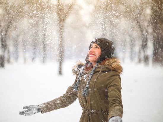 Петербуржцев ждет снежная и ветреная среда