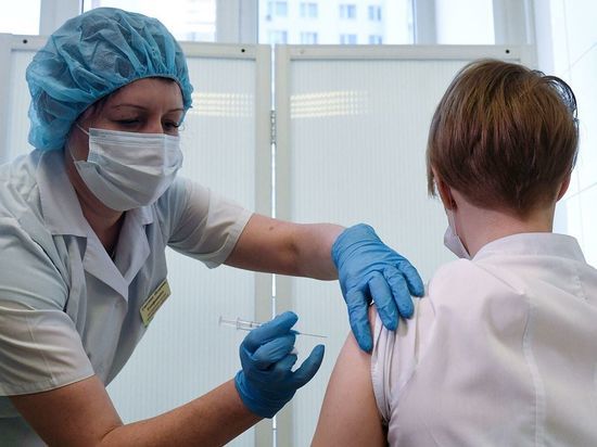 В Курске умерла привившаяся от коронавируса медик кожвендиспансера