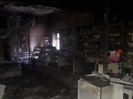 В Бурятии трое жителей обворовали и подожгли магазин промтоваров