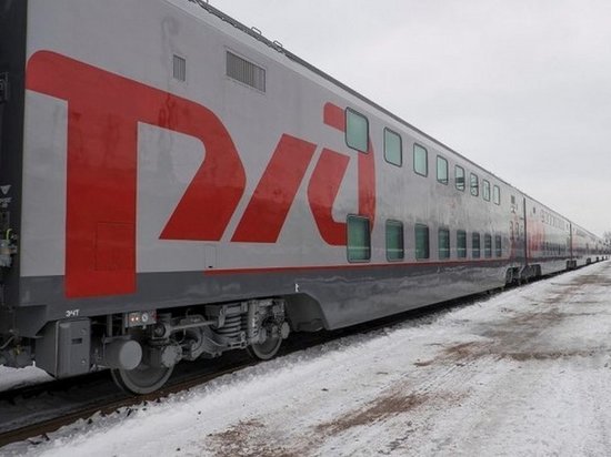 В Костроме обкатали поезд с двухэтажными вагонами из Петербурга