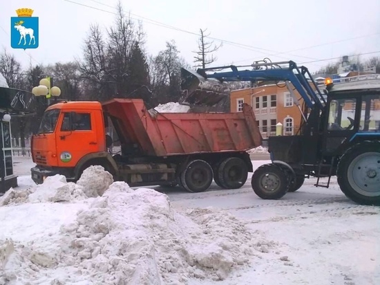 Прошлой ночью с улиц Йошкар-Олы вывезли более 300 кубов снега
