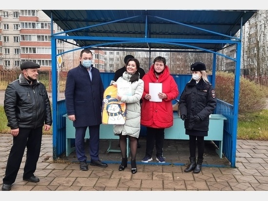 В Смоленске подвели итоги городского конкурса «Светофор всегда на страже»