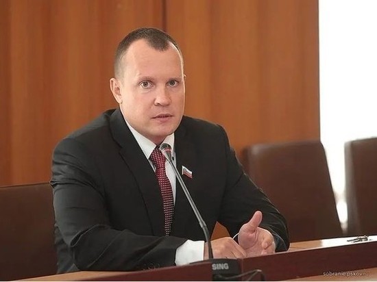 Олег Брячак предложил принять ряд законопроектов о дистанционном обучении