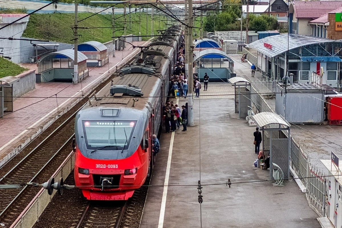 С 12 декабря на всей сети железных дорог ОАО «РЖД» вводится в действие  новый график движения пассажирских и пригородных поездов на 2022 год - МК  Новосибирск