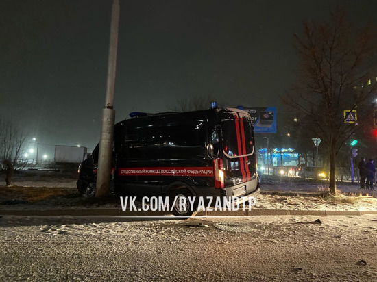 В Канищеве в ДТП попал фургон следственного комитета