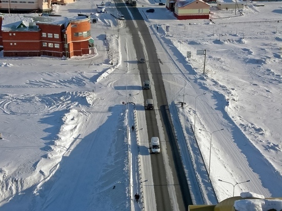 Нужно вывозить снег с остановок: общественники проверили зимнее содержание дорог в Салехарде