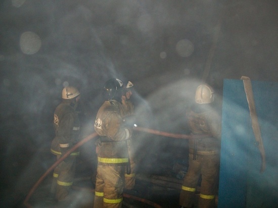 Поздно вечером в Ивановской области сгорел частный дом
