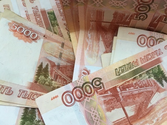 50 тысяч рублей украл родственник с карты смолянина