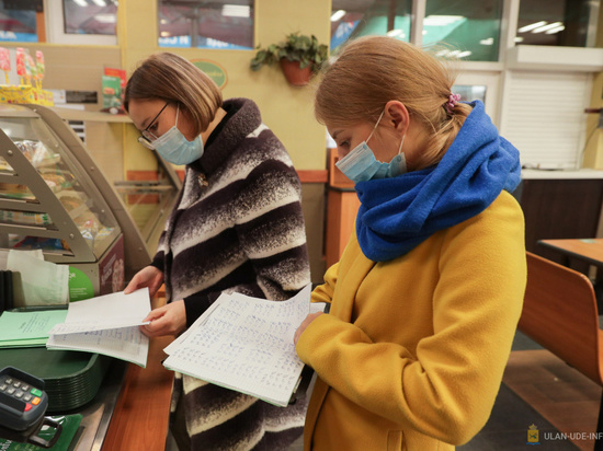 В Улан-Удэ сотрудники торговых центров игнорируют маски