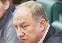 В Госдуме проходят слушания по лишению депутатской неприкосновенности депутата Валерия Рашкина