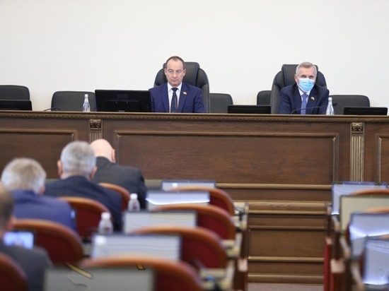 Депутаты ЗСК внесли ряд поправок в бюджетное законодательство края