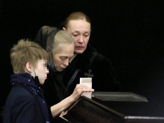 Звезду экрана похоронили в среду в Москве