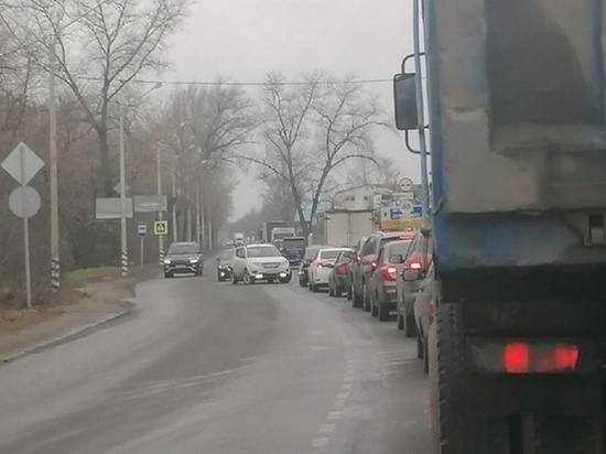 В Брянске после ДТП возникла пробка на Речной улице
