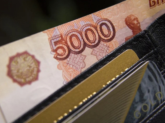 В Алтайском крае сразу на 28% поднимут минимальную заработную плату