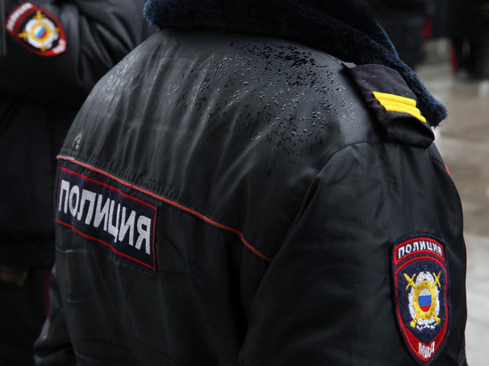 Полицейские взяли штурмом наркопритон в Литовском переулке в Калининграде