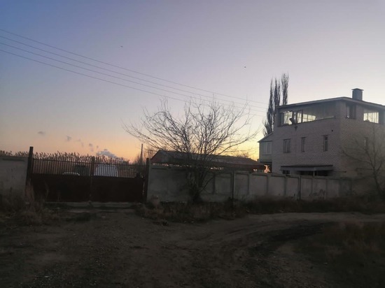 В Астрахани при разборе металлического ангара погиб рабочий