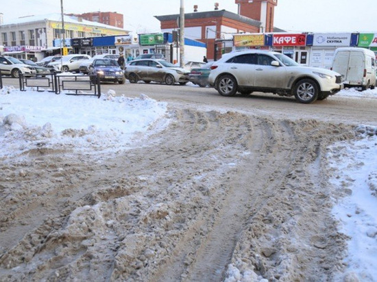 "Неуд" за очистку снега выставил глава Ижевска городским службам