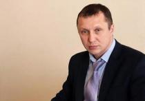 Как сообщил сенатор от законодательной думы Хабаровского края Сергей Безденежных, на его помощника напали по пути домой