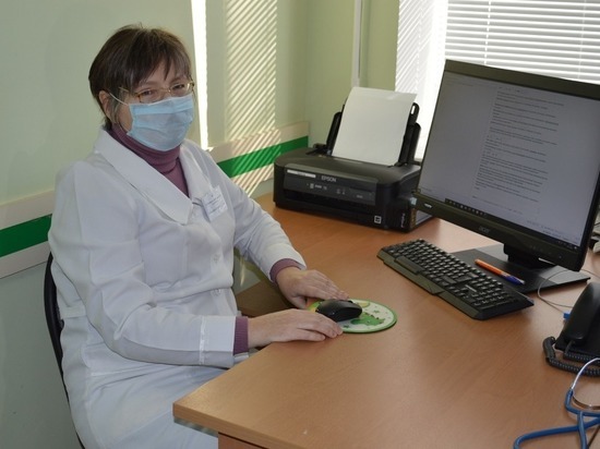 Врач с 28-летним стажем из Луганской области трудоустроилась в Краснояружскую ЦРБ