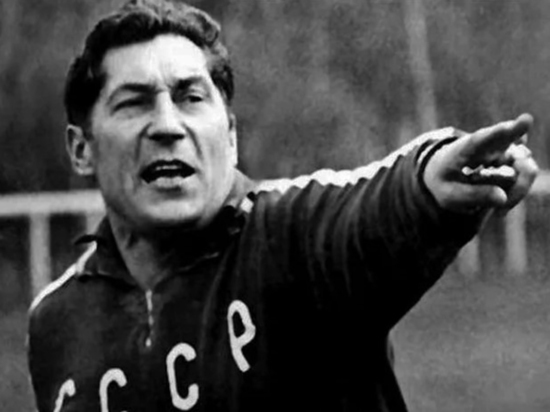 В Воронеже на 96-м году жизни умер известный тренер и футболист Герман Зонин