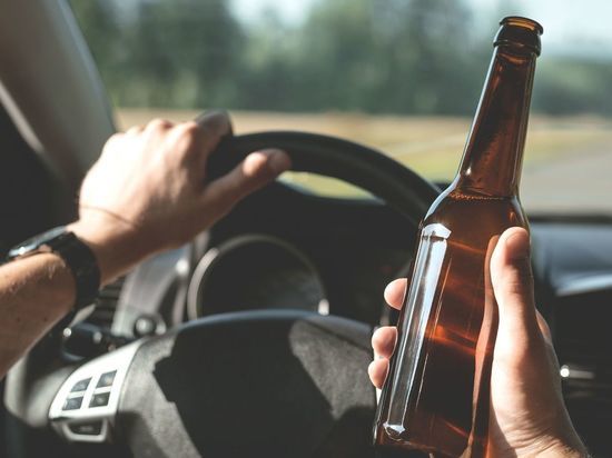 В Выборге водителя за пьяную езду приговорили к труду и лишили прав