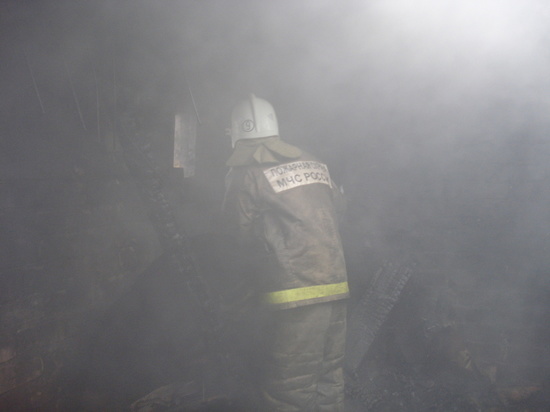 В Ивановской области возгорание бани тушили 15 человек