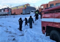 Следственный комитет возбудил уголовное дело после гибели трех детей на железнодорожном переезде в Тальменском районе
