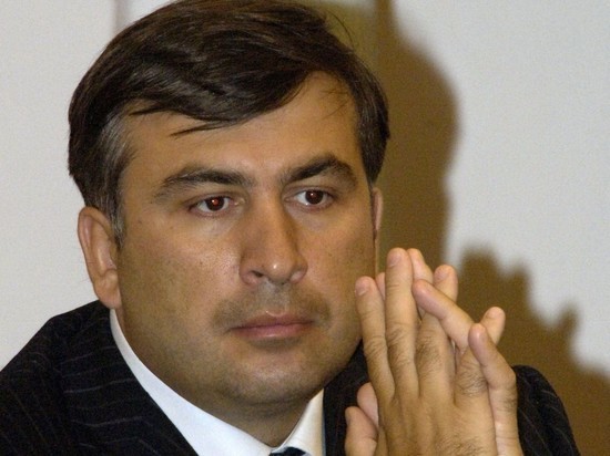 В Тбилиси начались столкновения между сторонниками Саакашвили и силовиками