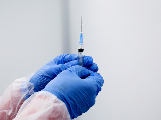 Главы субъектов РФ будут сами следить за темпами вакцинации