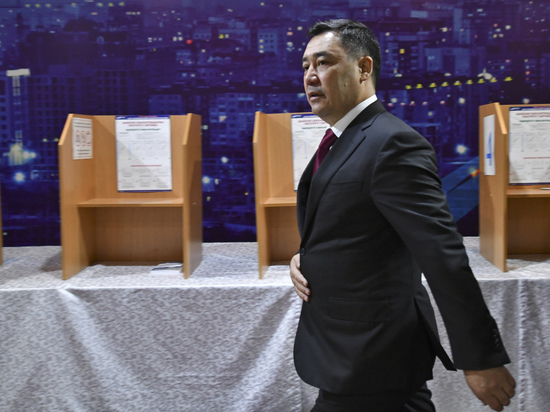 Подсчет голосов на парламентских выборах в Киргизии обернулся скандалом