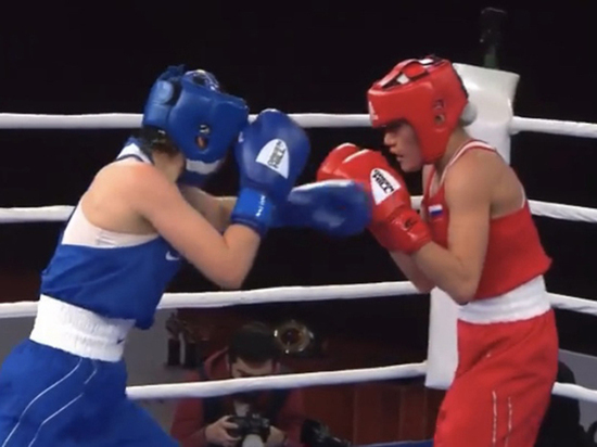 Бурятская спортсменка выиграла второй бой на Чемпионате России по боксу