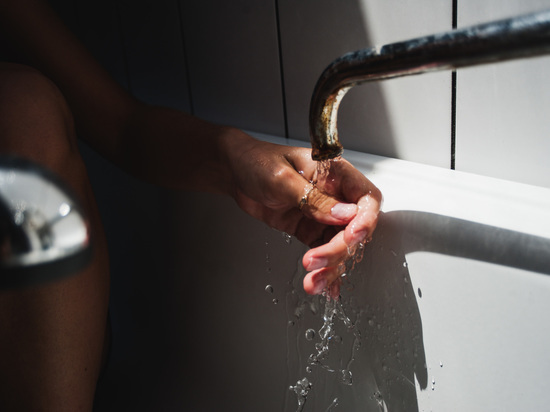  Астраханцы могут оплатить долги за холодную воду и водоотведение без пени