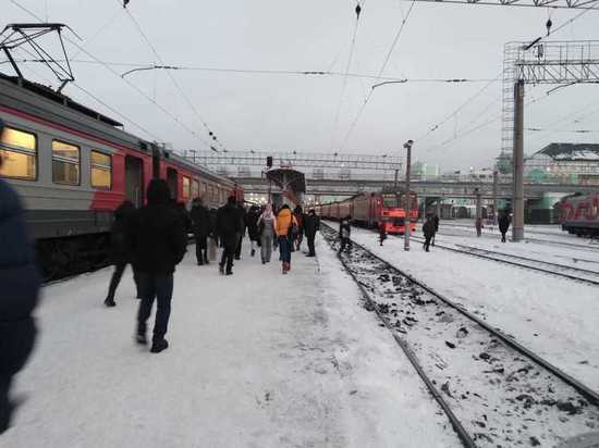 В РЖД объяснили причины утренних задержек новосибирских электричек