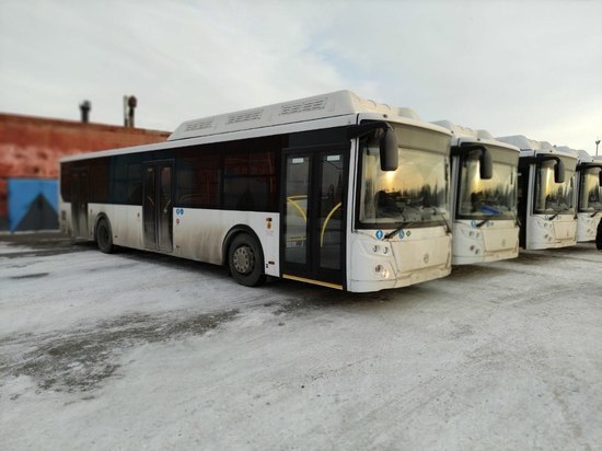 4 новых экологичных автобуса приехали в Омск