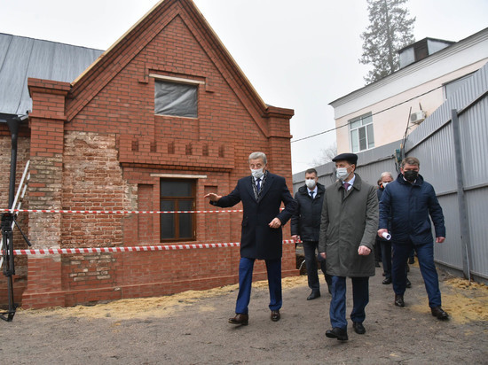 К маю 2022 года под Воронежем отреставрируют «Фельдшерский дом» при дворце Ольденбургских