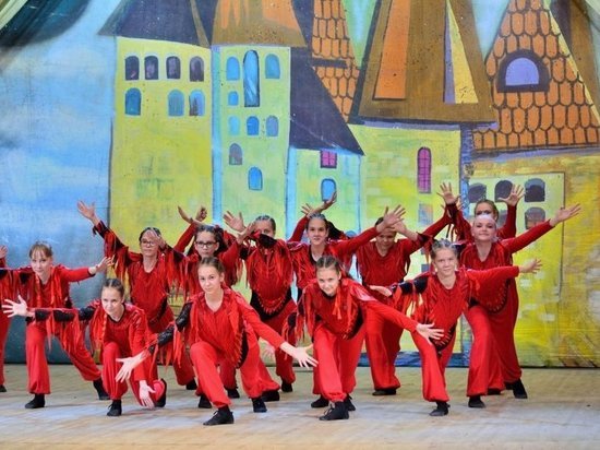 Эстрадный танец серпуховичей оценили на конкурсе в столице
